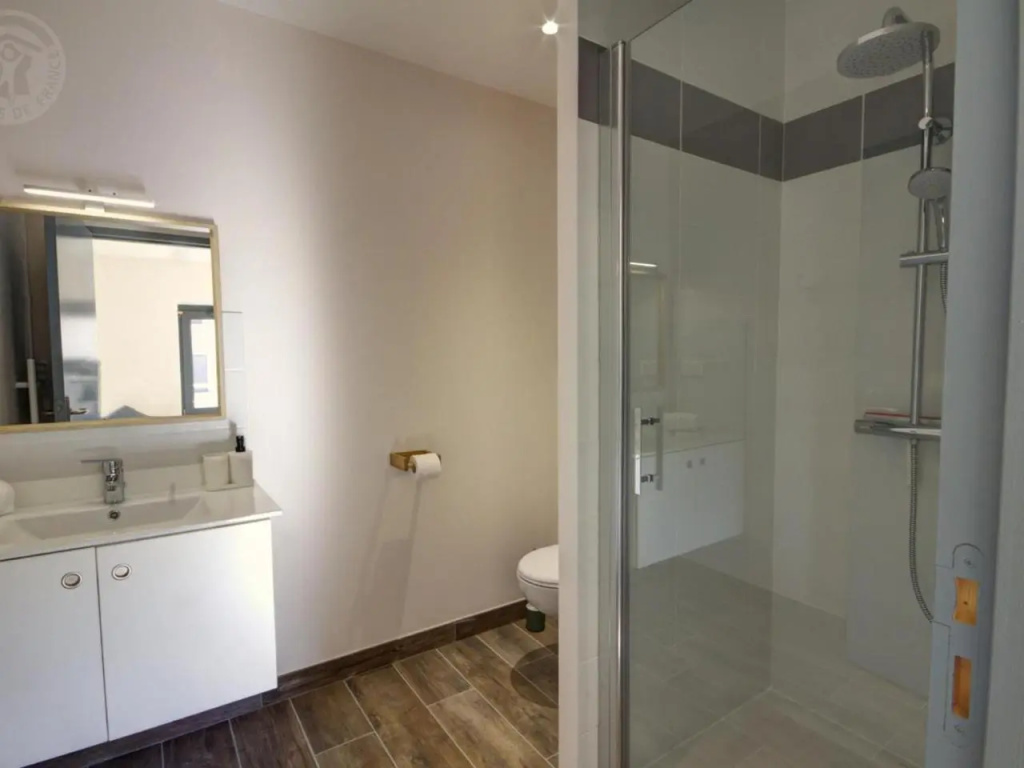 Gîte spacieux avec espace extérieur et jacuzzi à Montchal - FR-1-496-234