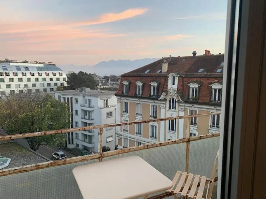 Beautiful studio 2 minutes from the train station