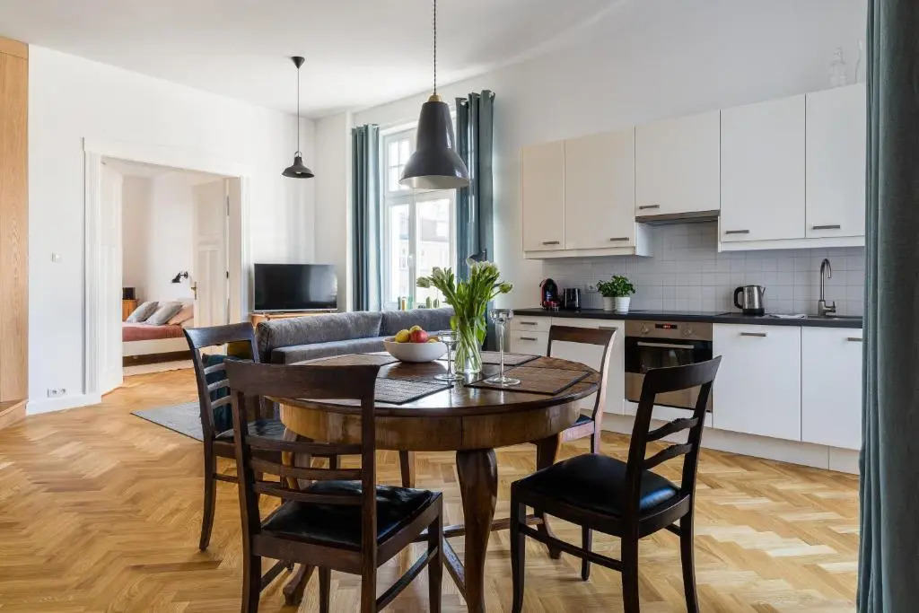 Sanhaus Apartments - CHOPINA 13 - apartamenty w centrum, 5 minut od plaży i deptaka