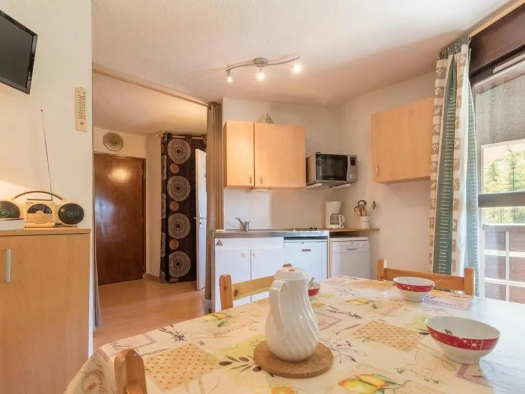 Appartement Serre Chevalier, 1 pièce, 4 personnes - FR-1-330E-51