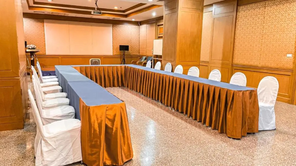 K Park Grand Hotel