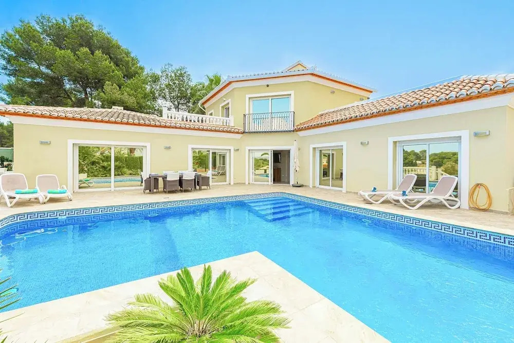 Villa Montgo View