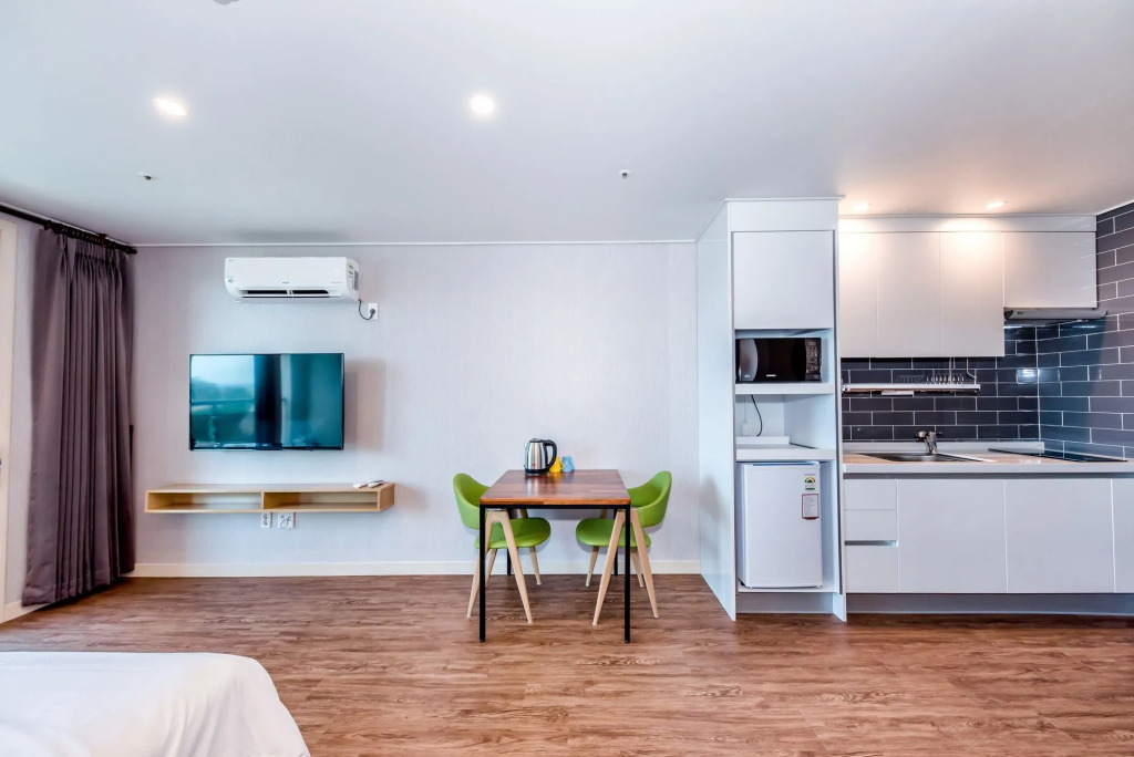 JnB Family Hotel