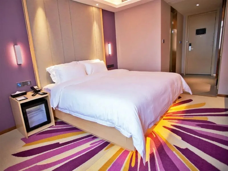 Lavande Hotel (Wuhan Caidian Economic Development Zone Changfu Commercial Plaza)