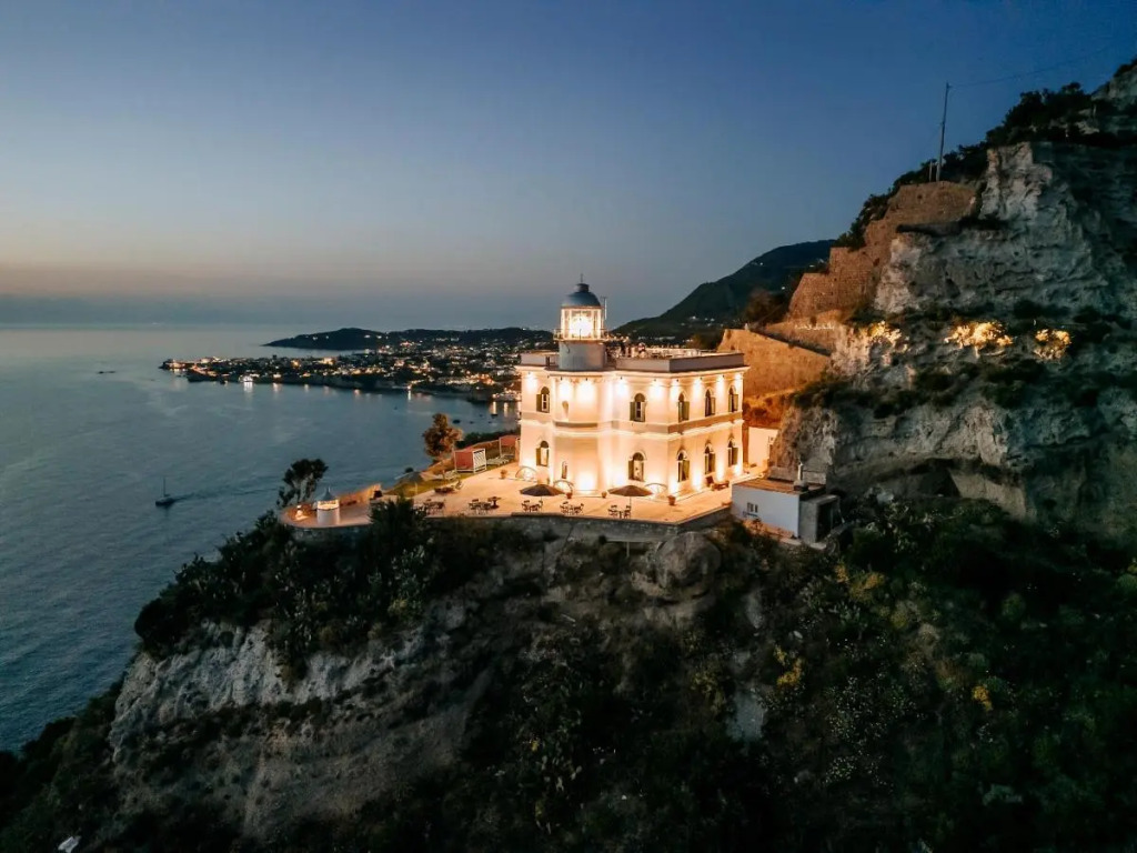 Faro Punta Imperatore