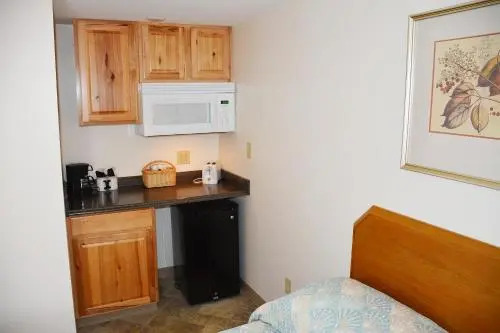 Alouette Sunrise Suites