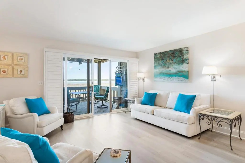 1315 Pelican Watch Villas-Beachfront & Amenities - on Sale