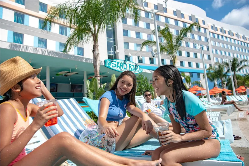 Universals Endless Summer Resort - Surfside Inn and Suites