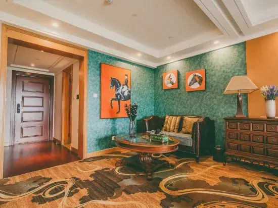 Carlos Service Apartment
