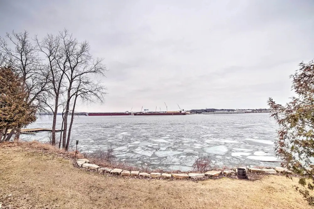 Steps to Waterfront & Dtwn: Sturgeon Bay Escape!