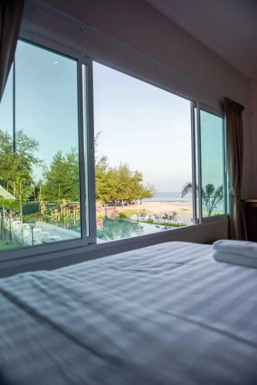 Seaman Resort