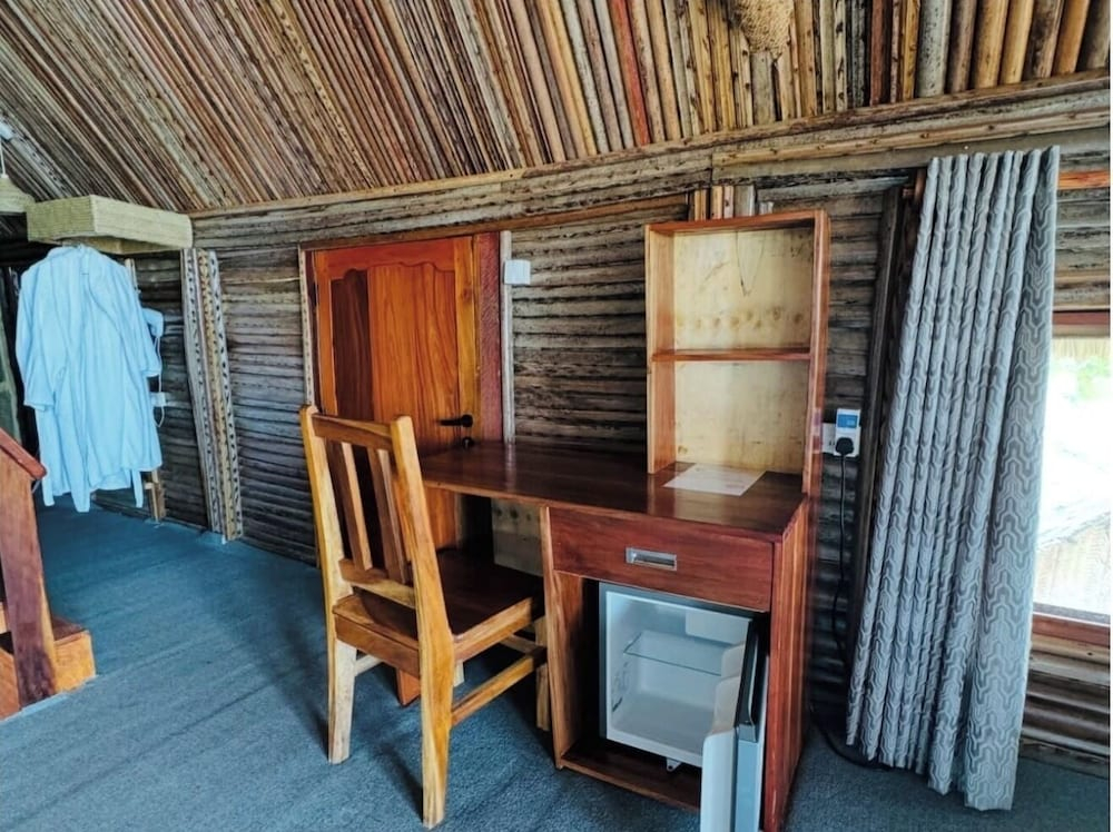 Maisara Mafia Beach Lodge
