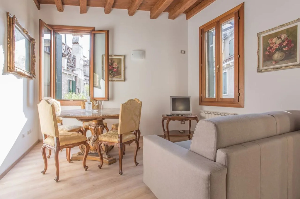 Venezia - Calle Campanile 3076