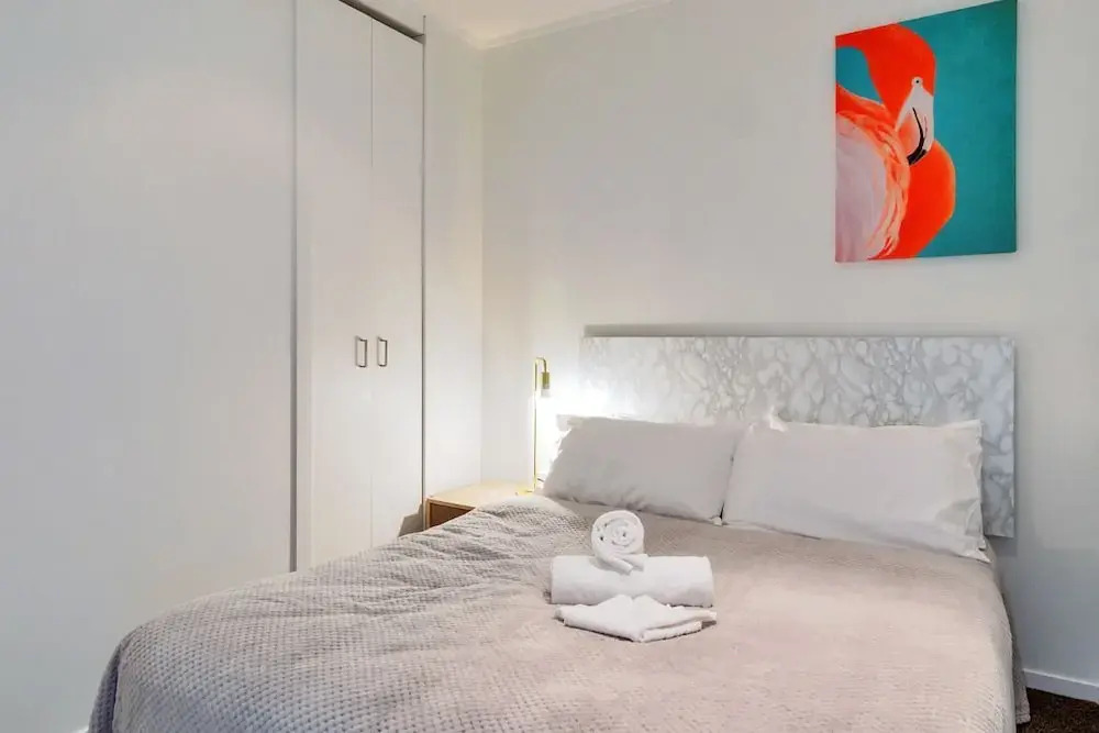 JHT - 2 BRM Apartment, Queen St, Netflix TV