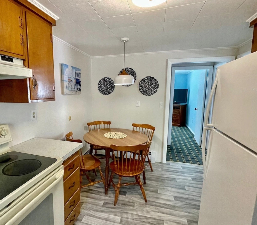 Ocean Breeze Motel