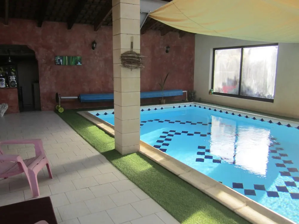 MAS MAURANE-Roulotte avec SPA privé