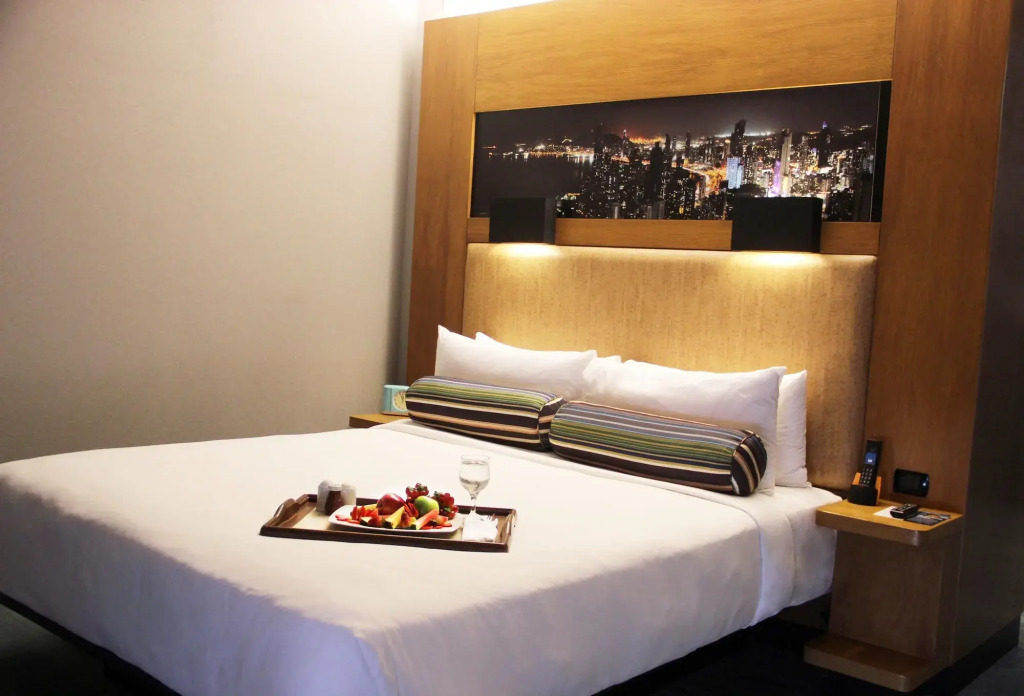 Aloft Panama