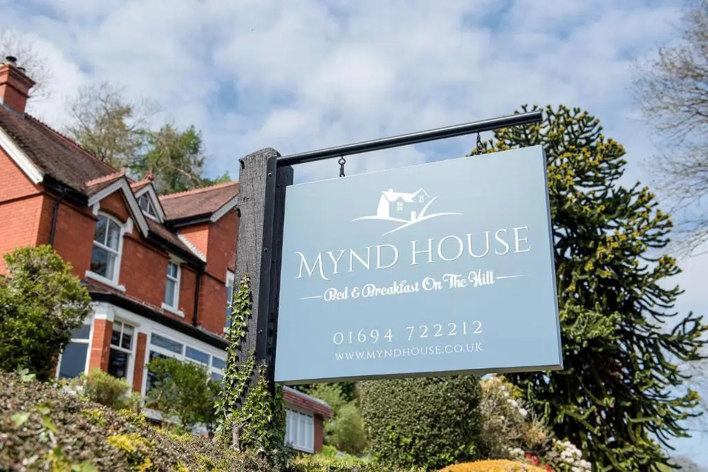 Mynd House