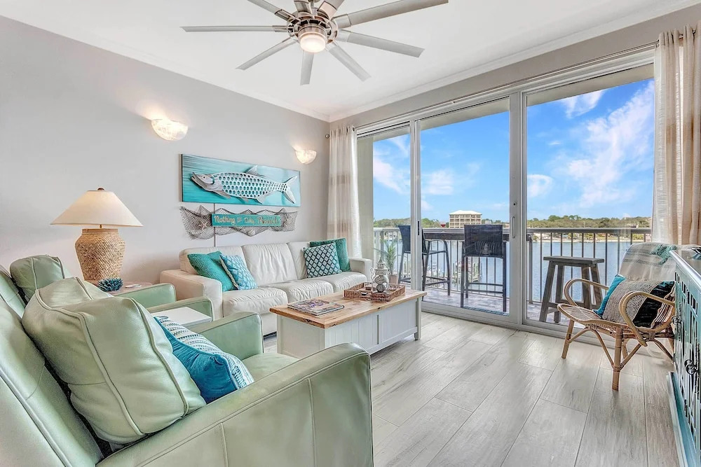 Okaloosa Island Escape: Bayfront Condo Near Beach
