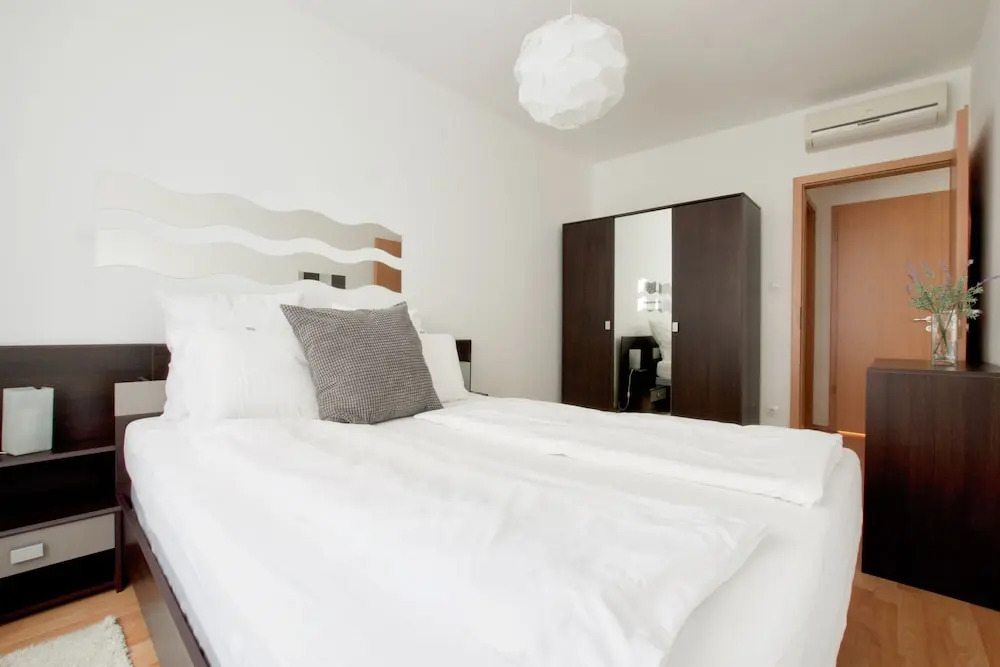 Standard Apartment By Hi5 Corvin Distr