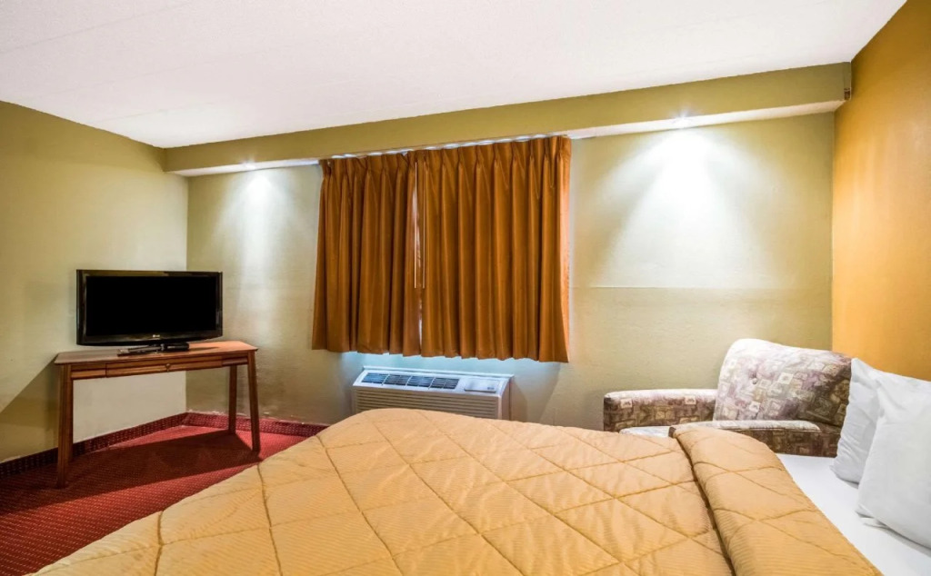 Quaint Inn & Suites