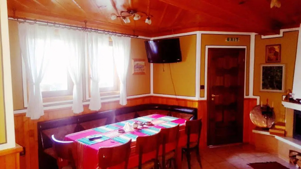 Traditsia Guest House