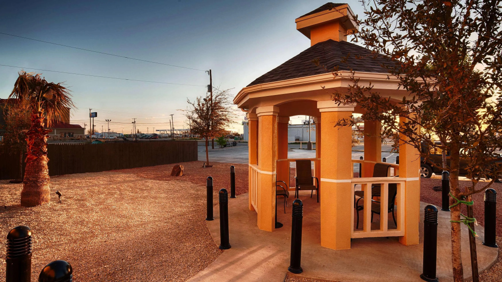 Best Western Plus Monahans Inn and Suites