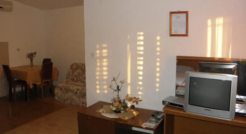 Studio Apartment Škatula