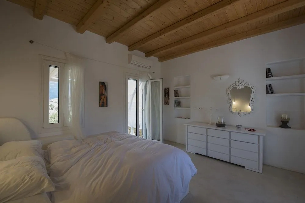 Athina Ios Villa