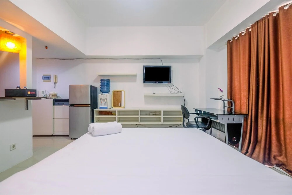 Elegant and Comfy Studio Apartment Ambassade Residence