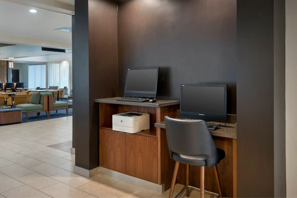 Courtyard by Marriott New Carrollton Landover
