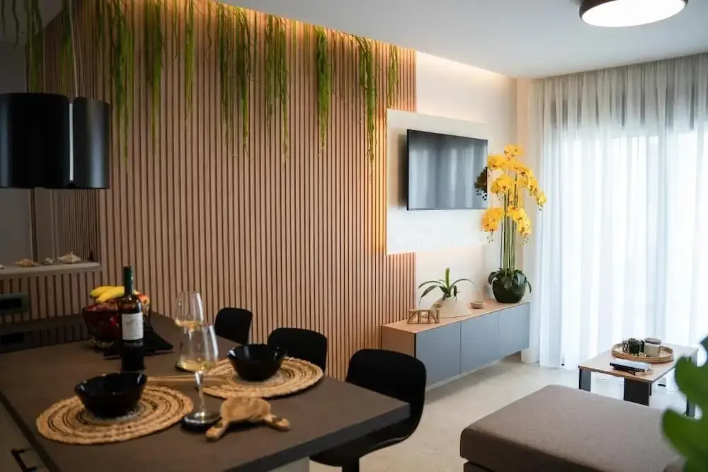 Zen Apartments By The Sea