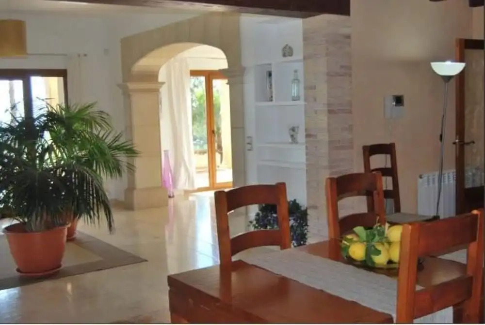 House - 4 Bedrooms with Pool and WiFi - 103976