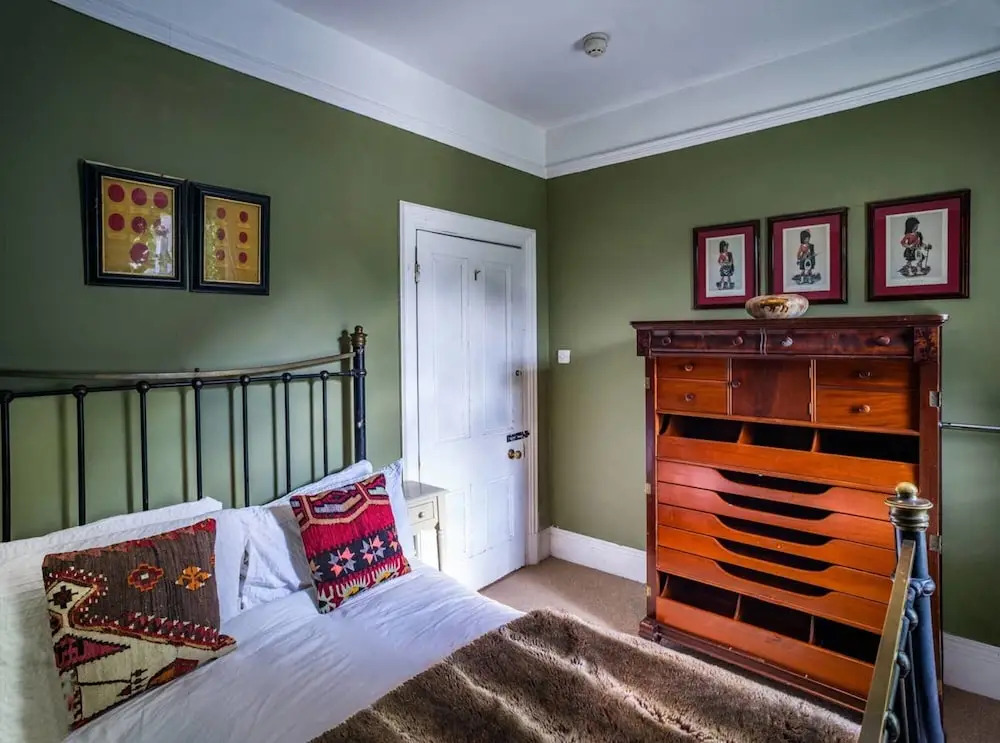Manor House / 10-bed Home on Osea Island, Essex