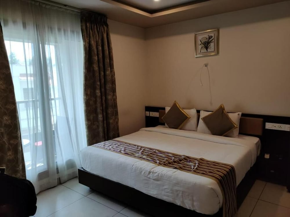 Casa Luxury Suites Inn