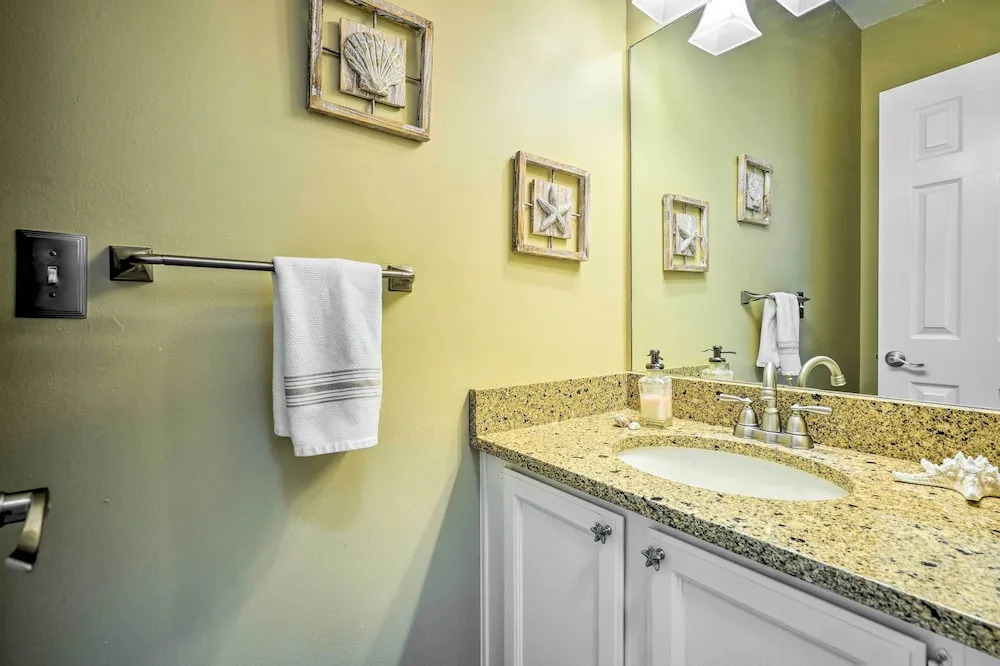 Awesome St George Island Home, Walk to Beach!
