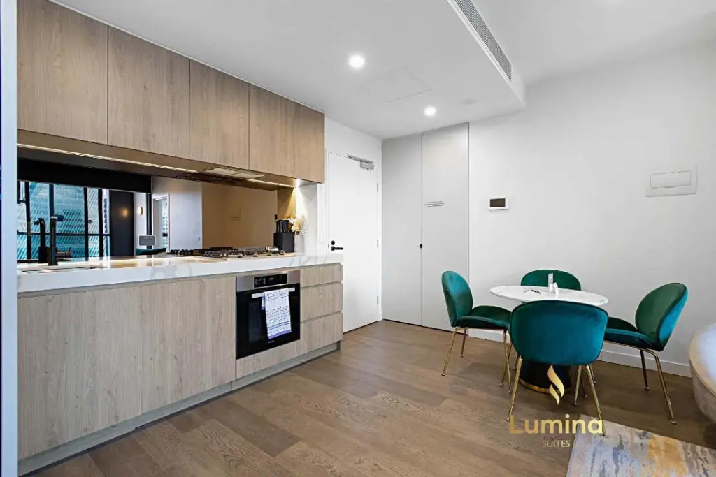 Lumina Suites