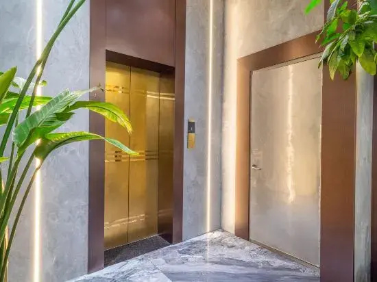 Shoulvrujia Superior Yun Hotel (Tiantai Zhexi Old Street Jigong Former Residence)