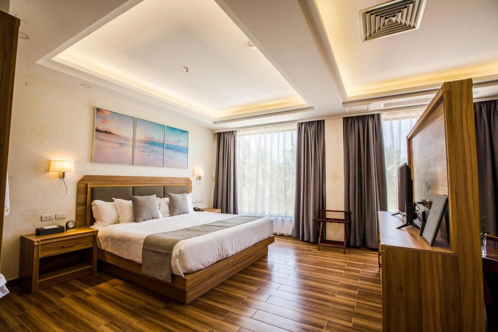 Costa Palawan Resort