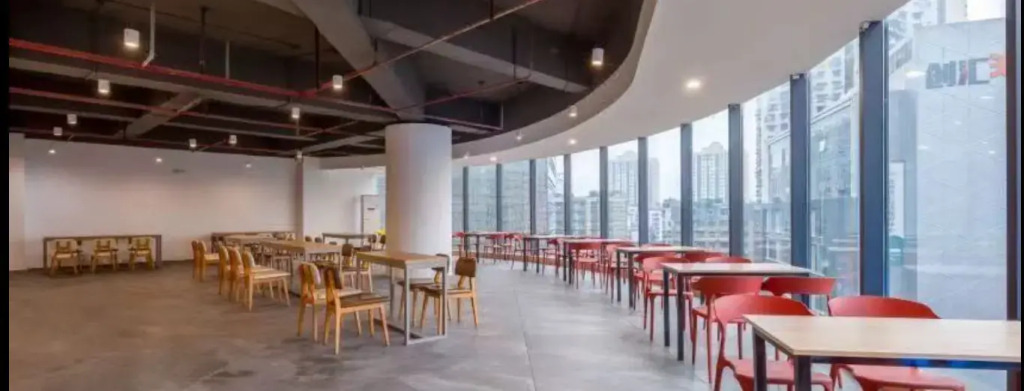 Today High-rise River View Homestay (Chongqing Jiefangbei Pedestrian Street Hong Ya Dong)