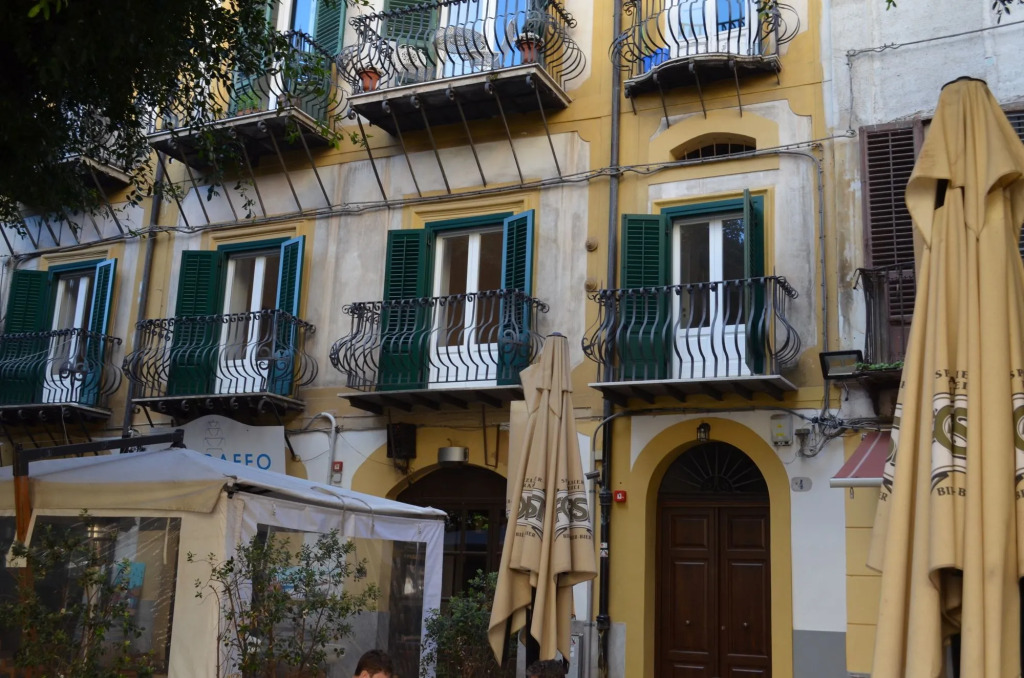 Kala Rooms