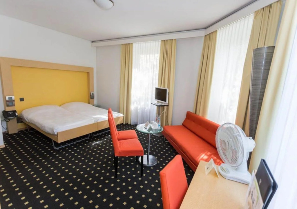 Becozy Self Check-in Pop-Up Hotel Basel
