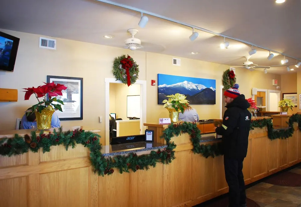 Attitash Mountain Village Studio - Slope View - Ski - Storyland