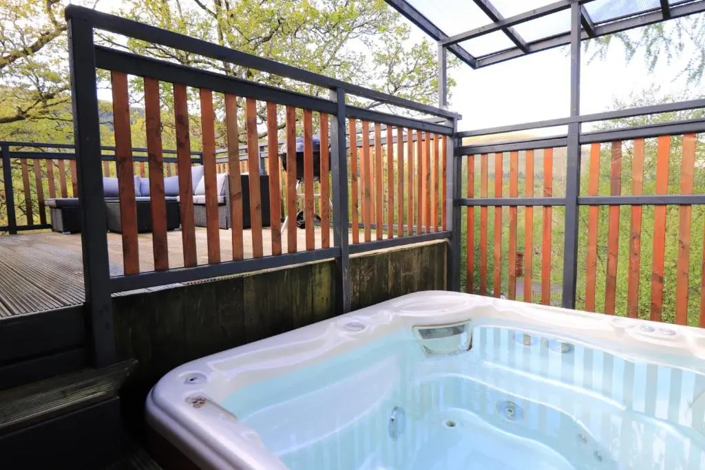 Balquhidder Braes Holiday Park Lodges, mostly with Hot Tubs and pet friendly, EV facilities