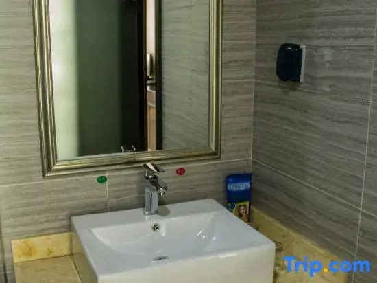 Kunlong Hotel