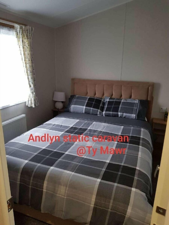 Ty Mawr Holiday Park - Holiday Accommodation 9766