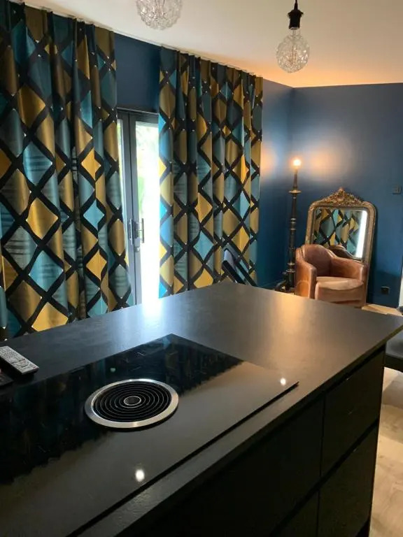 Adorable Guest House Au Calme a 3 Min du Port (Adults Only)