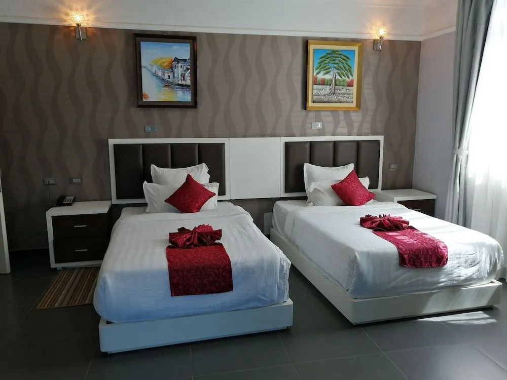 Sunspot Hotel