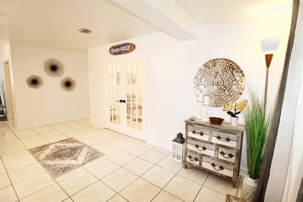 3BR 2BA Coral Terrace House by ASVR-2530