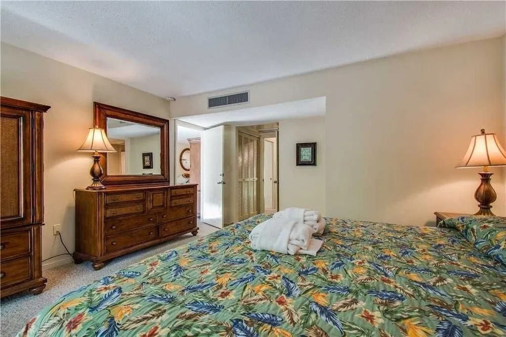 Hickory Cove 39